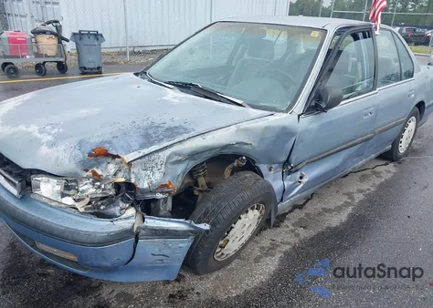 1990 Honda Accord Lx/Ex из США, поврежденный, VIN 1HGCB7659LA069028